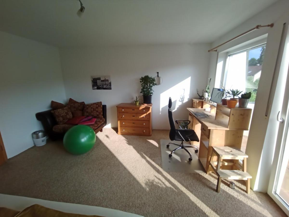 Grosses Zimmer Bad Kueche Wohnzimmer Terasse Garten Zentral Ruhig ランツベルク・アム・レヒ エクステリア 写真
